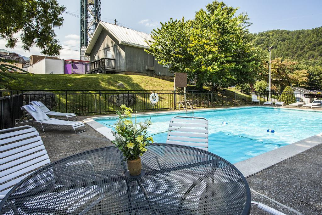 Four Seasons Motor Lodge Gatlinburg Buitenkant foto